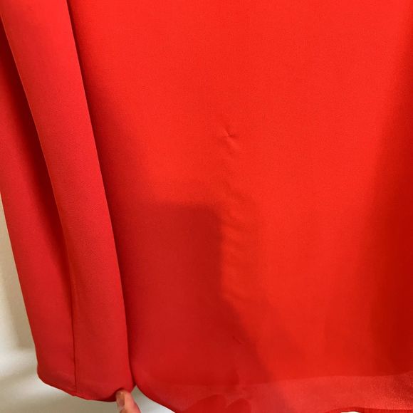 Aritzia Babaton V-Neck Tank Top Blouse Basic - Picture 4 of 7